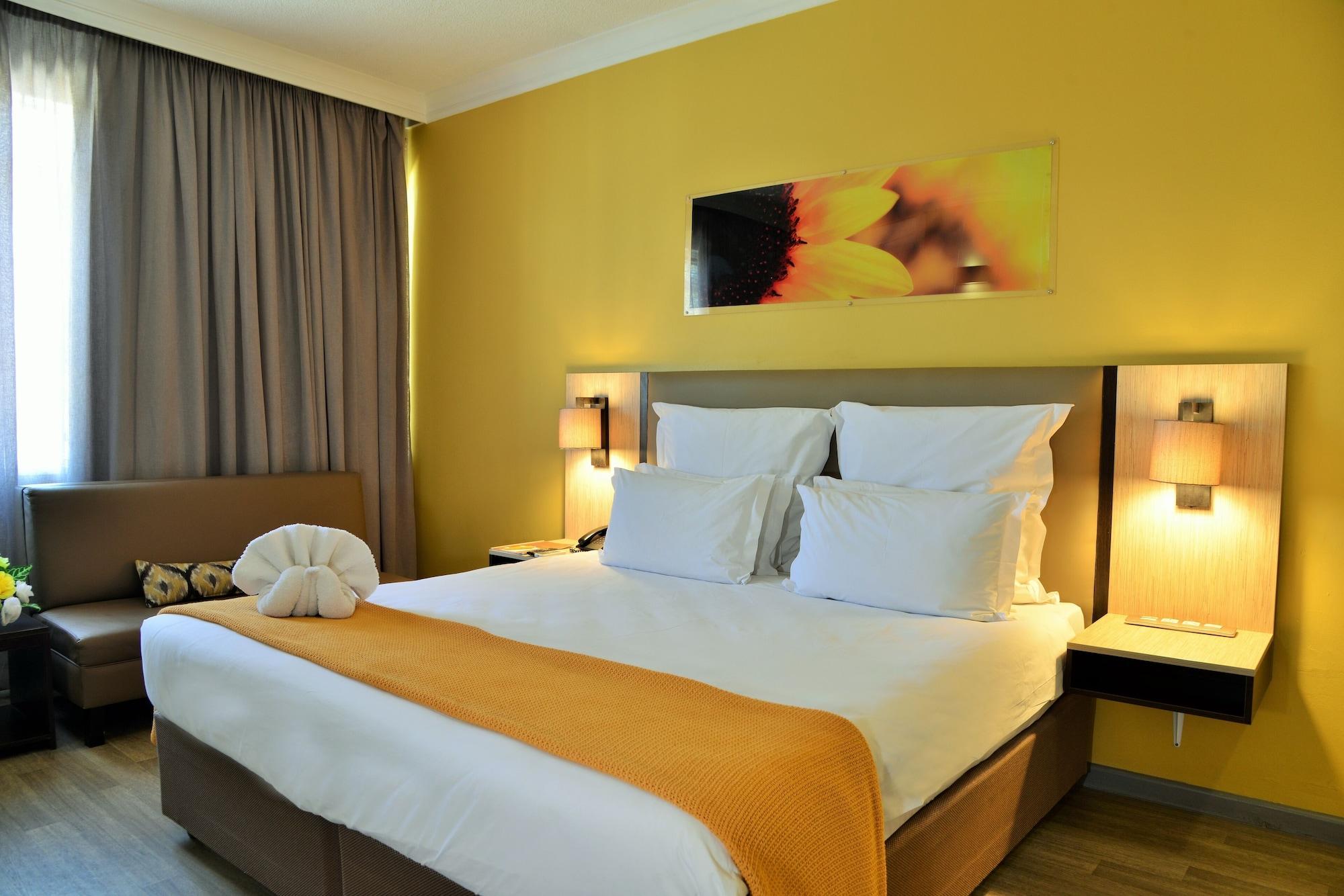 Cresta Oasis Hotel Harare Zewnętrze zdjęcie