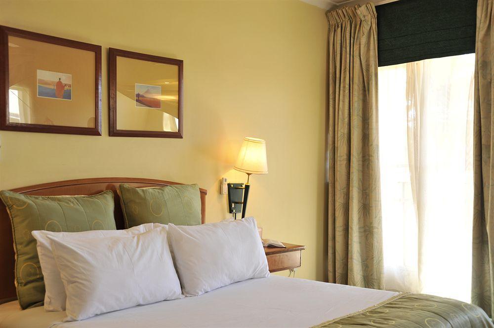 Cresta Oasis Hotel Harare Zewnętrze zdjęcie