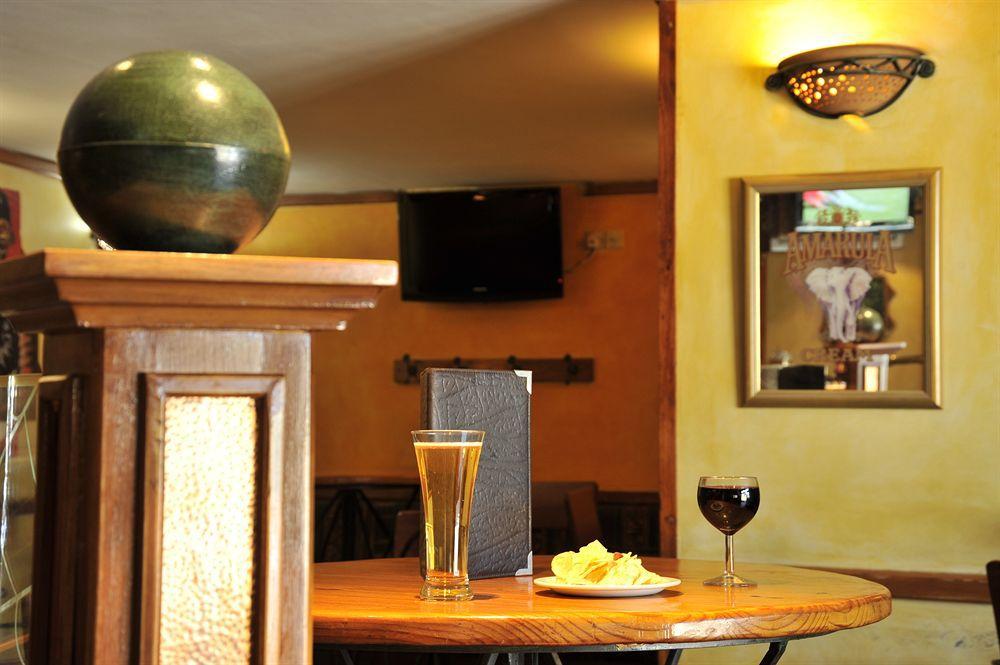 Cresta Oasis Hotel Harare Zewnętrze zdjęcie