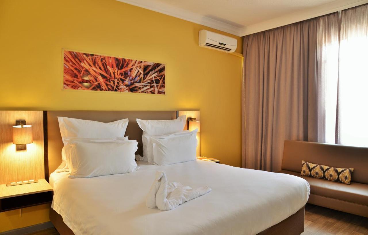 Cresta Oasis Hotel Harare Zewnętrze zdjęcie