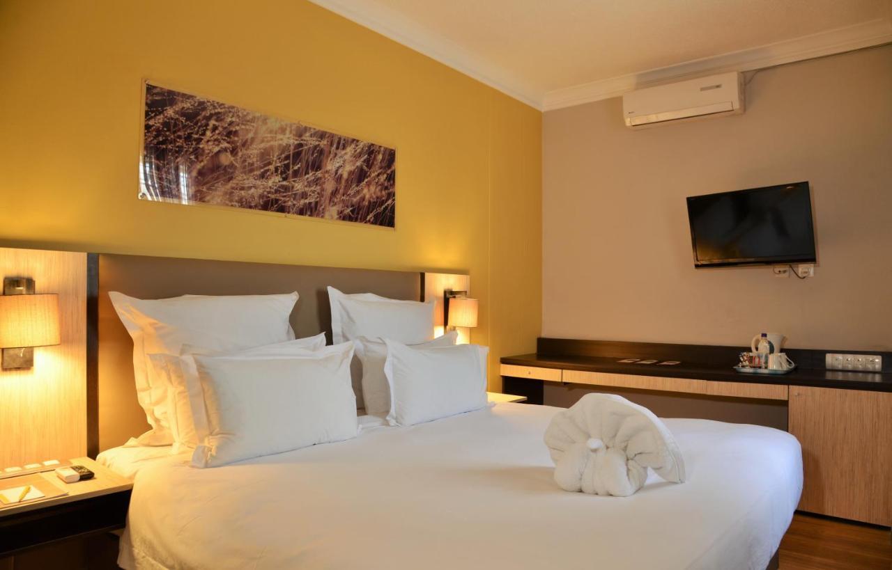 Cresta Oasis Hotel Harare Zewnętrze zdjęcie