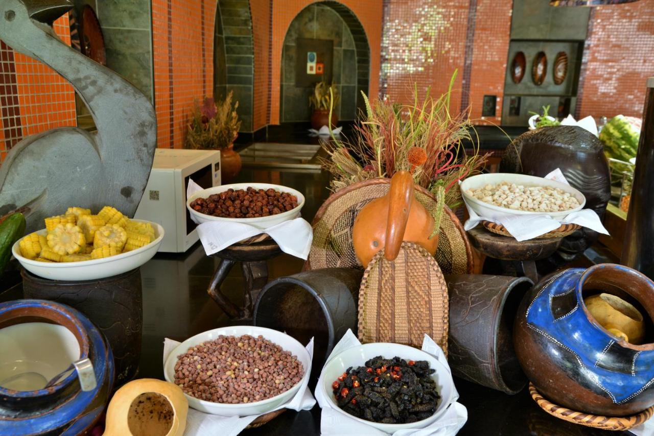 Cresta Oasis Hotel Harare Zewnętrze zdjęcie