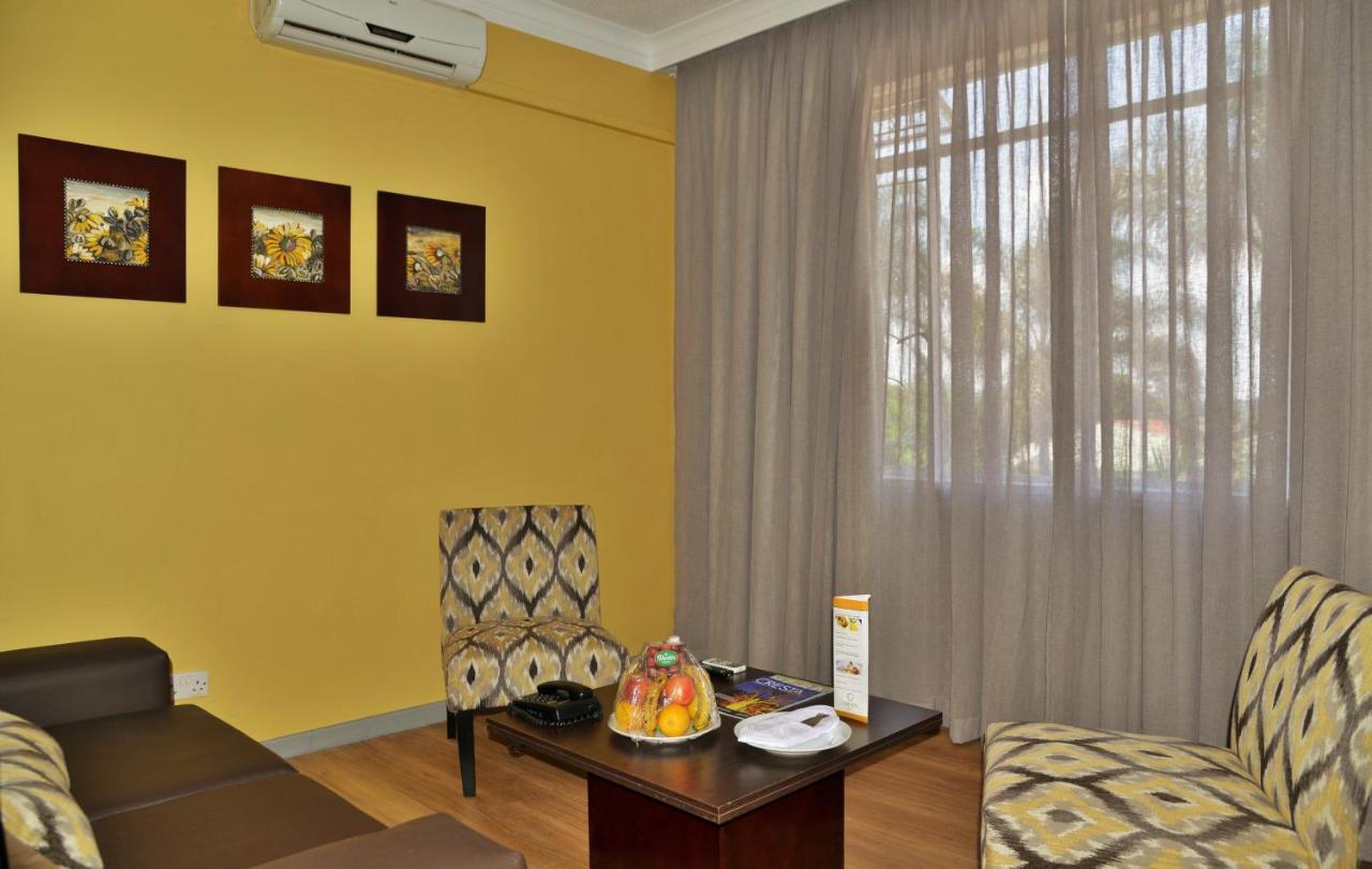 Cresta Oasis Hotel Harare Zewnętrze zdjęcie