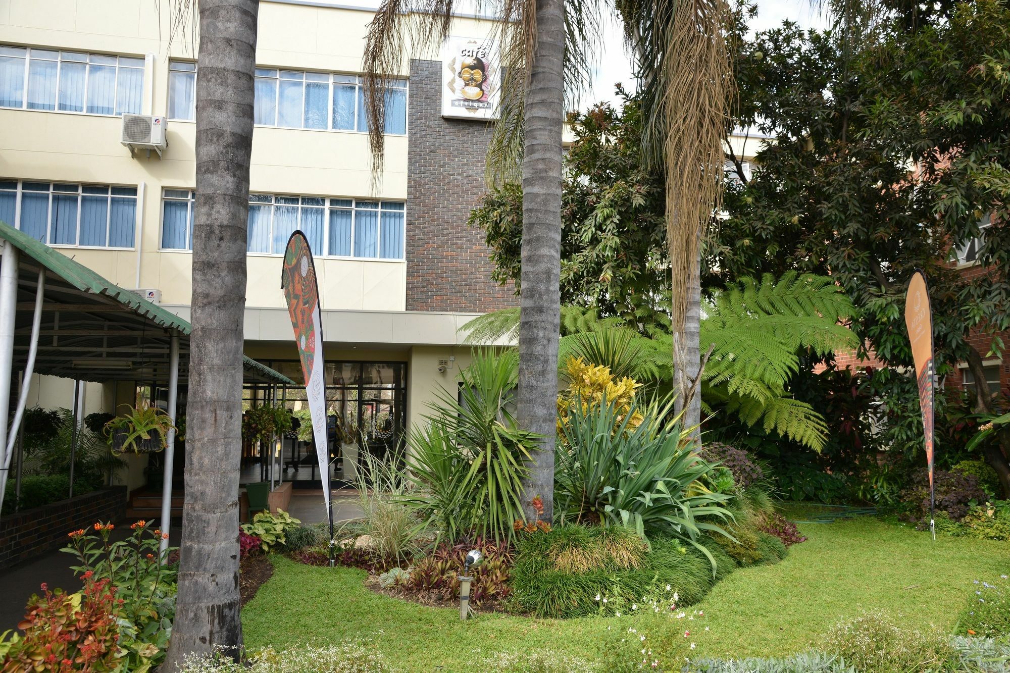 Cresta Oasis Hotel Harare Zewnętrze zdjęcie